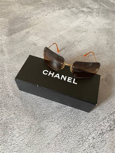 Vintage Chanel 4017